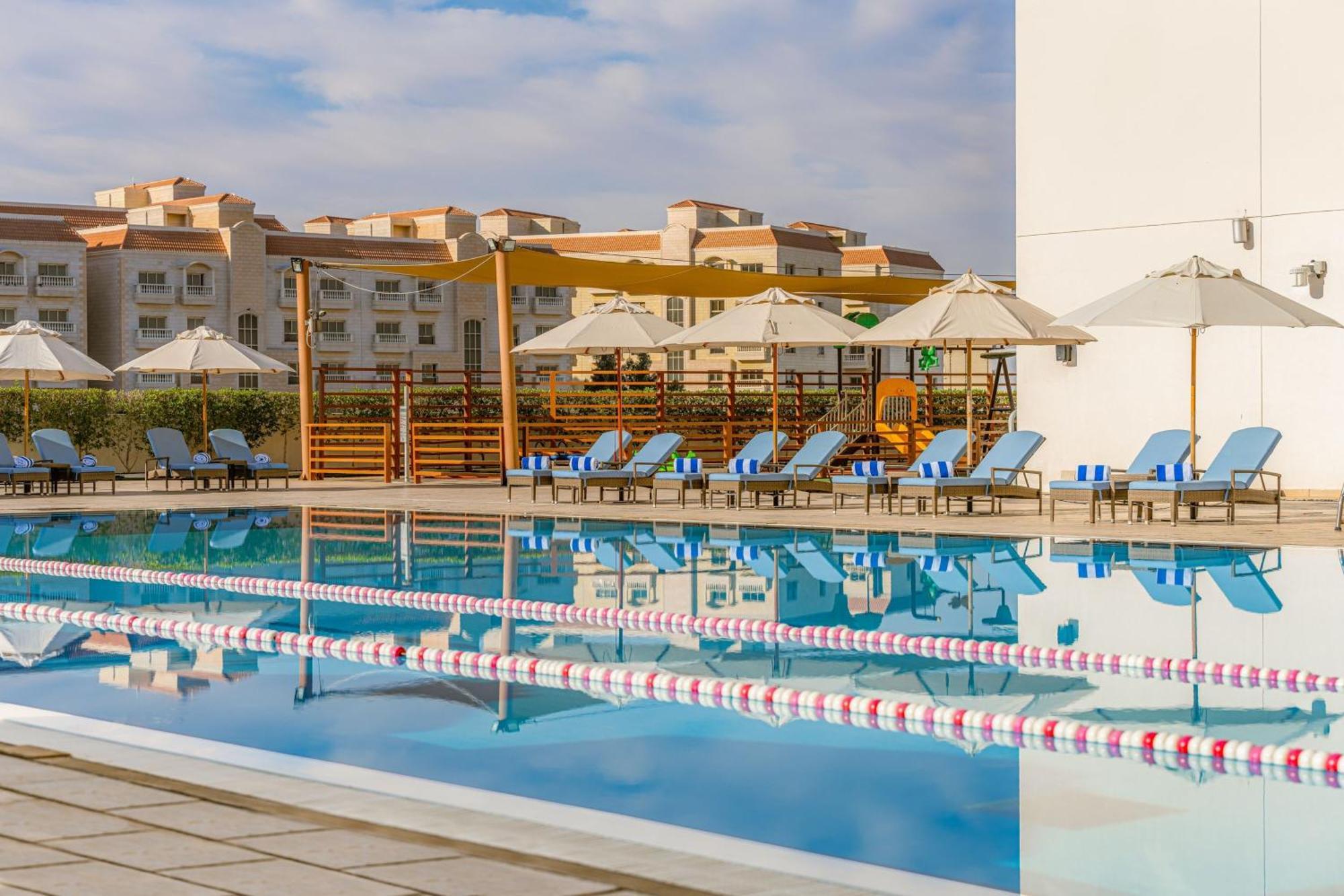 Four Points By Sheraton Al Ain Luaran gambar The pool at the Athens Olympic Aquatic Centre